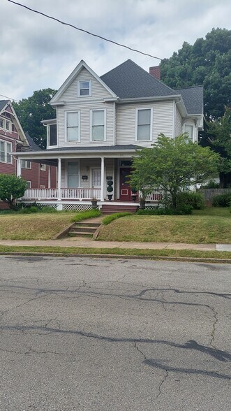 Primary Photo - 375 Washington Ave SW