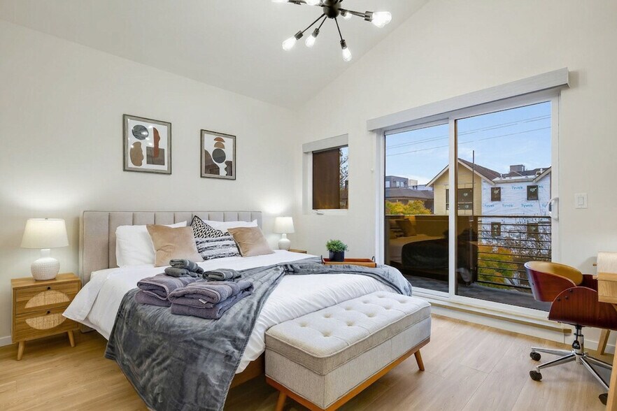 Building Photo - 8038 Mary Ave NW