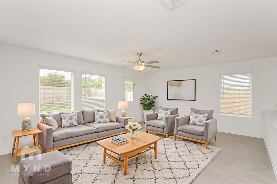 Building Photo - 2708 Mistwood Dr