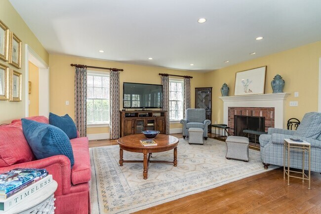 Building Photo - 25 Nason Hill Ln