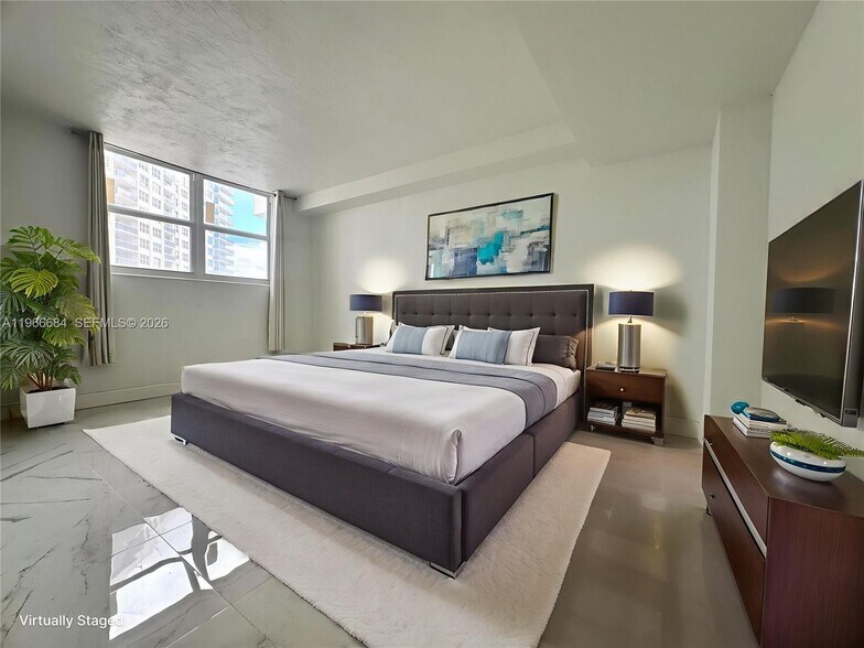 Building Photo - 3001 S Ocean Dr