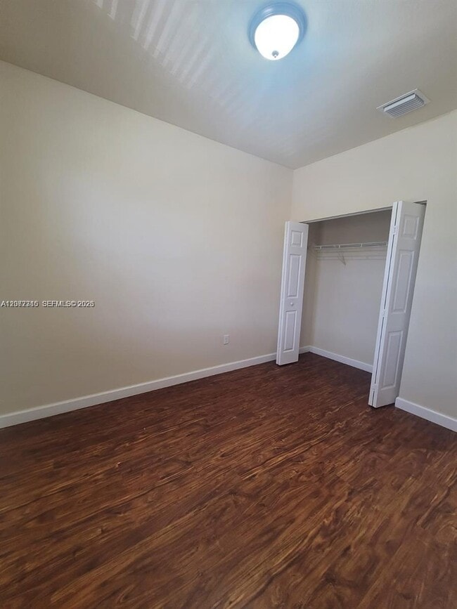 Building Photo - 8935 W 35th Ln