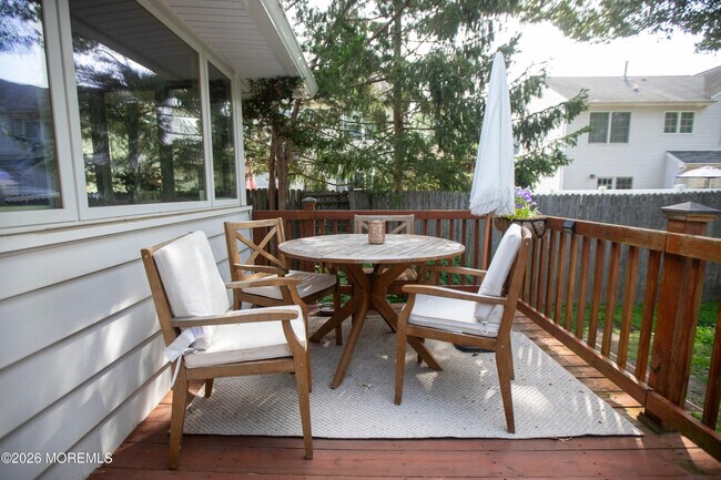 Building Photo - 457 Augustus Rd
