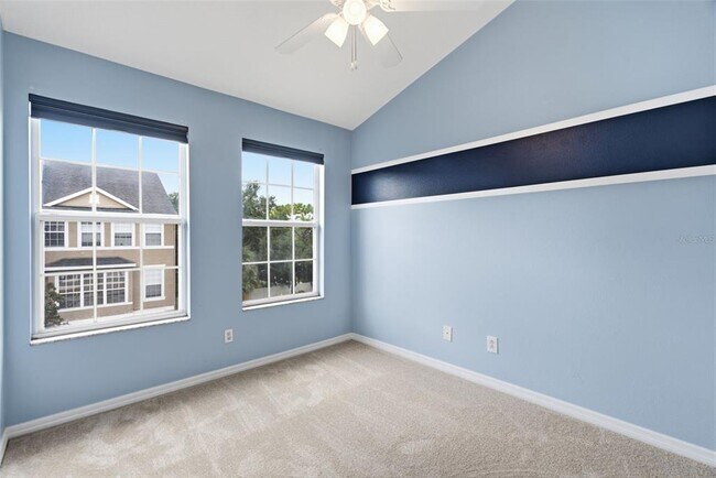 Building Photo - 3011 Pointeview Dr
