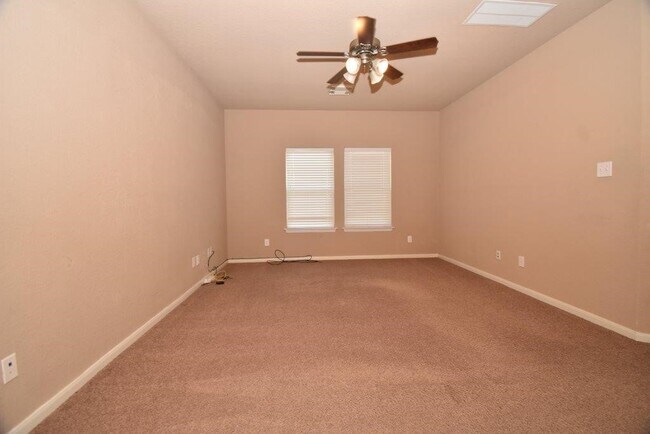 Building Photo - 7027 Crockett Ridge Dr