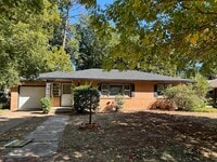 Building Photo - 723 S Ridge Dr