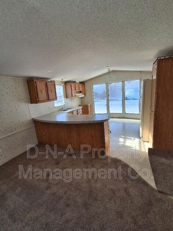 Building Photo - 22 Jane St