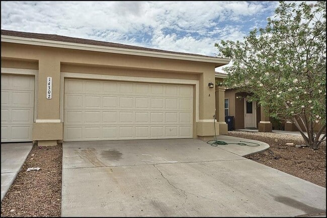 Primary Photo - 14302 Pancho Gonzalez Ct