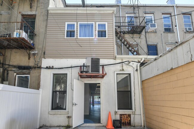 Building Photo - 2707 Bergenline Ave