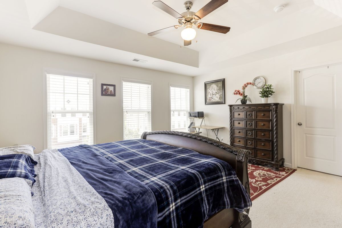 Building Photo - 24690 Capecastle Terrace