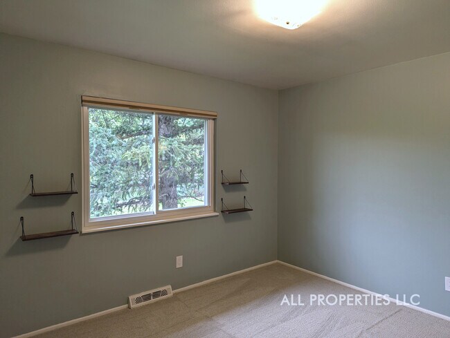Building Photo - 6905 E Hillside Pl