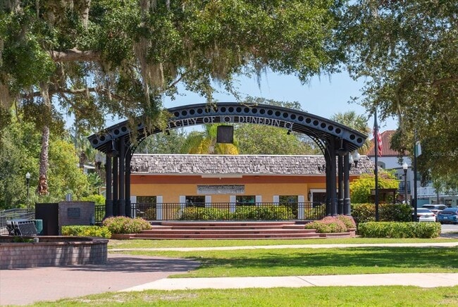 Building Photo - 2152 Gulf View Blvd