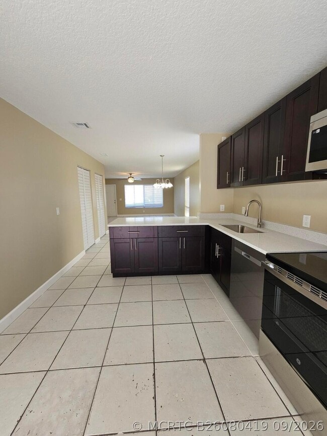 Building Photo - 4876 Orleans Ct