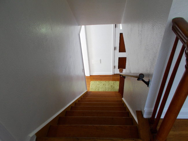 Building Photo - 25 Trumbull Ave SE