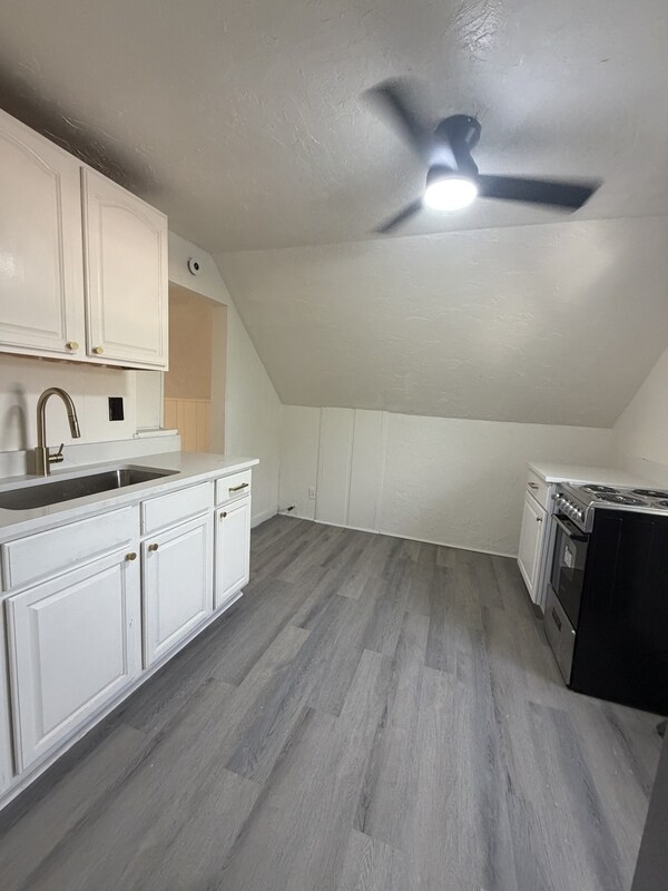 Building Photo - 4345 W 48th St