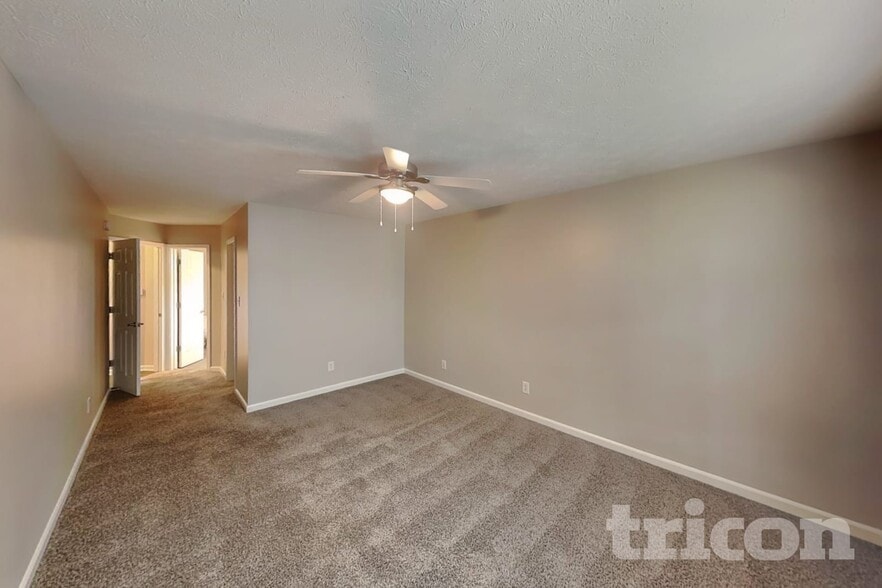Building Photo - 2522 Swan Sea Dr