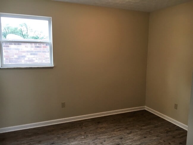Building Photo - 3316 Maize Rd