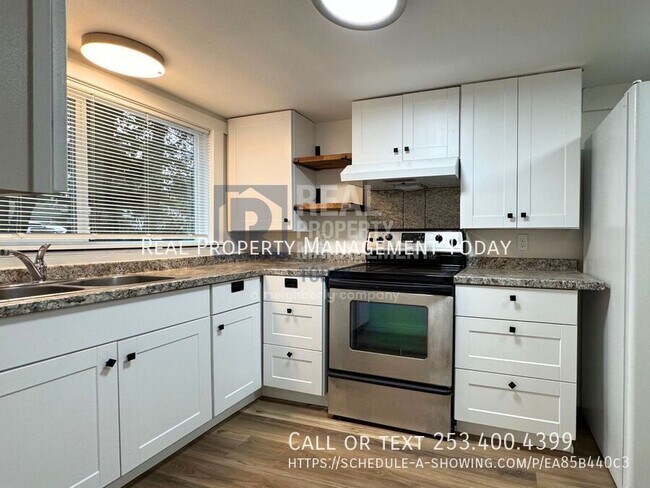 Building Photo - 3316 46th St E