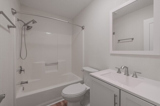 Building Photo - Rollings Hills Apartments