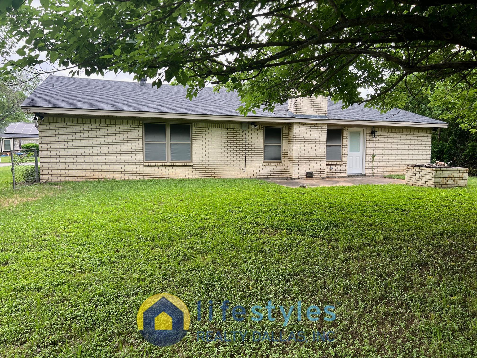 Building Photo - 1118 Pawnee St