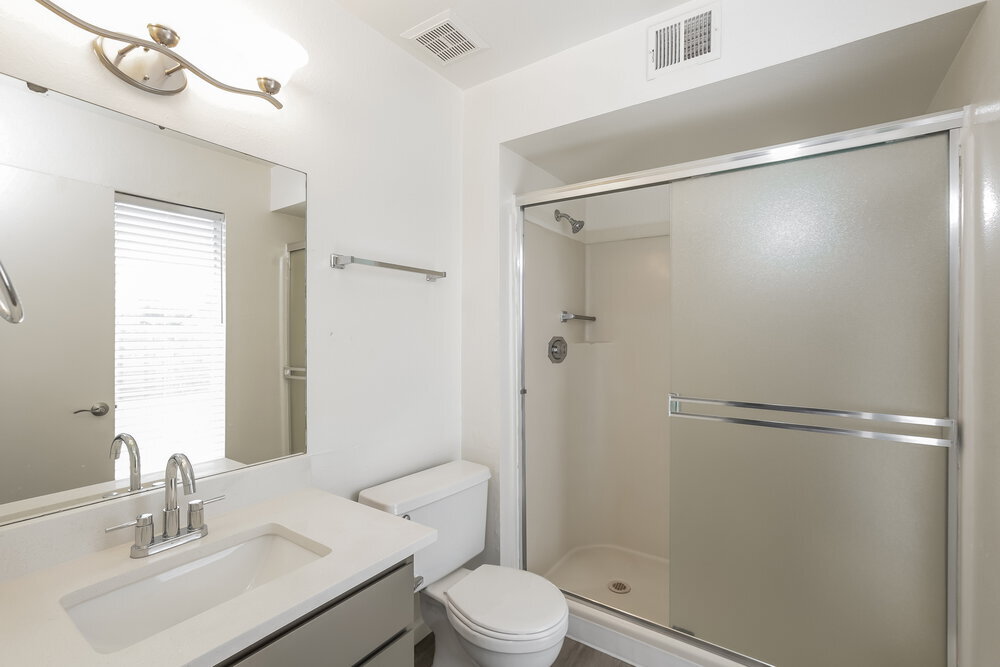 Building Photo - 307 W Nopal Pl