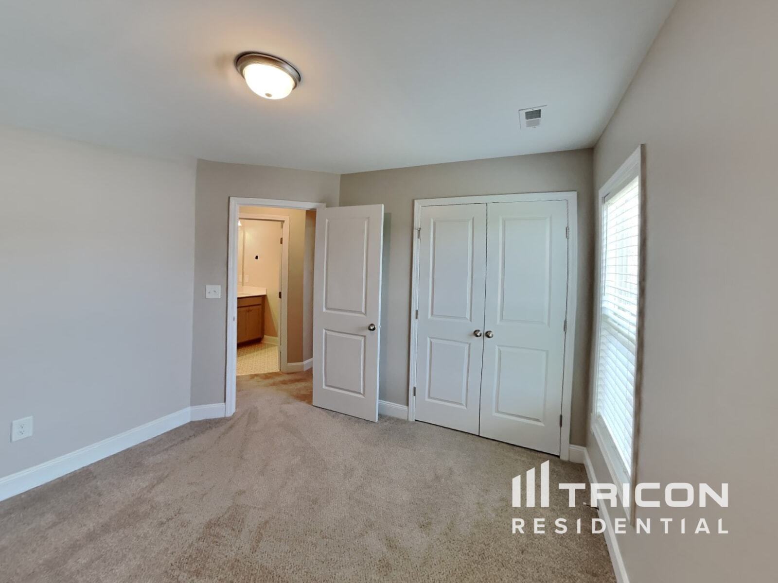 Building Photo - 100 E Goodwin Chase Ln