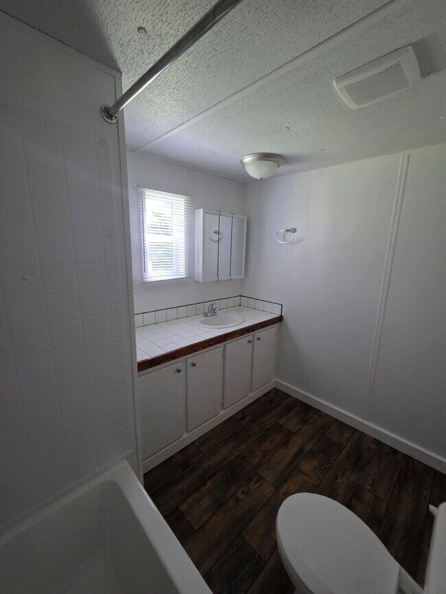 Building Photo - 3135 Calloway Dr