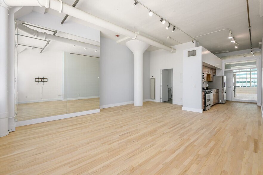 Building Photo - 420 San Pedro St