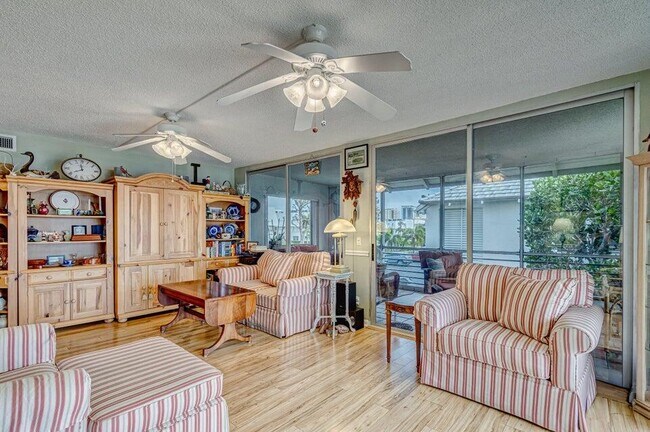 Building Photo - 1071 Sugar Sands Blvd