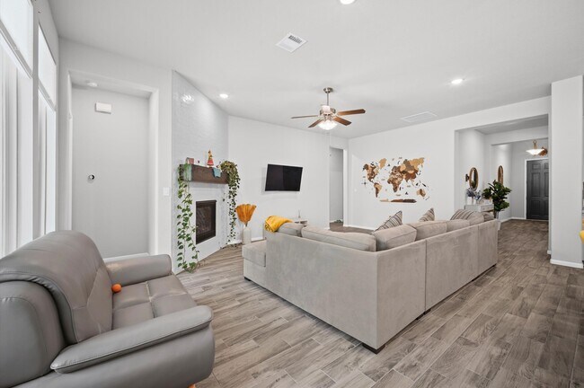 Building Photo - 7718 Millstone Trl Ln