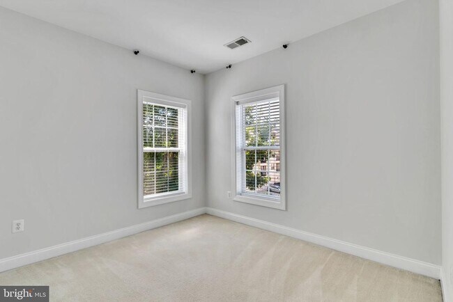 Building Photo - 15229 Lancashire Dr