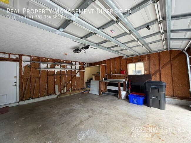 Building Photo - 8532 NW 35 Rd