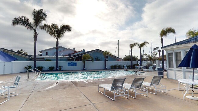 Building Photo - Beautifully Updated Spacious 3 Bed 3 Bath Home in Coronado Cays Available for Lease!