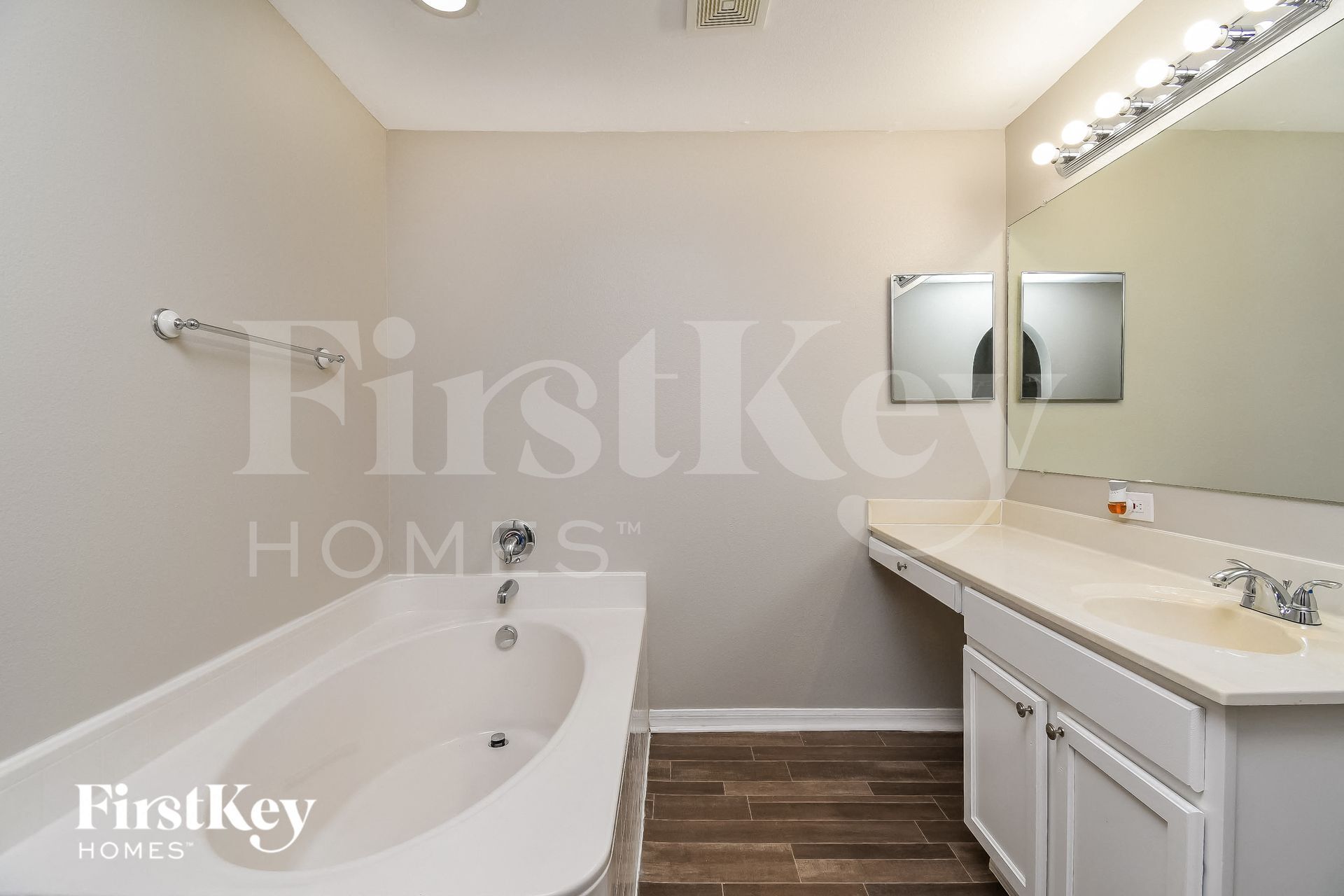 Building Photo - 4146 Woodley Creek Rd