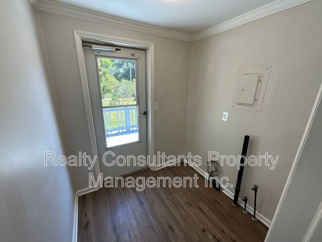 Building Photo - 508 Denny St