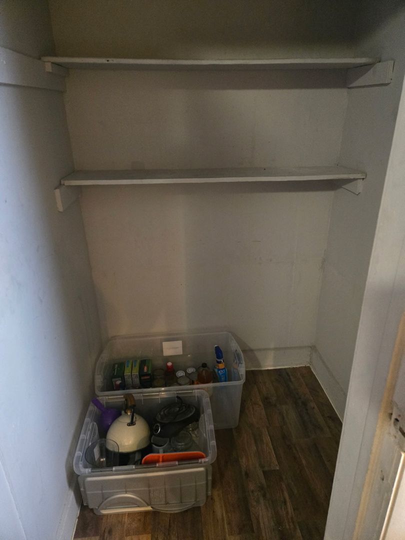 Building Photo - 1305 S Easton Ave