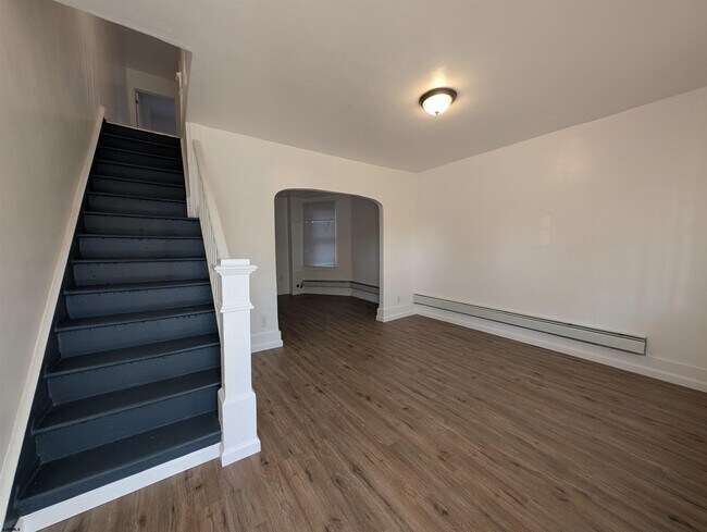 Building Photo - 2019 Grant Ave