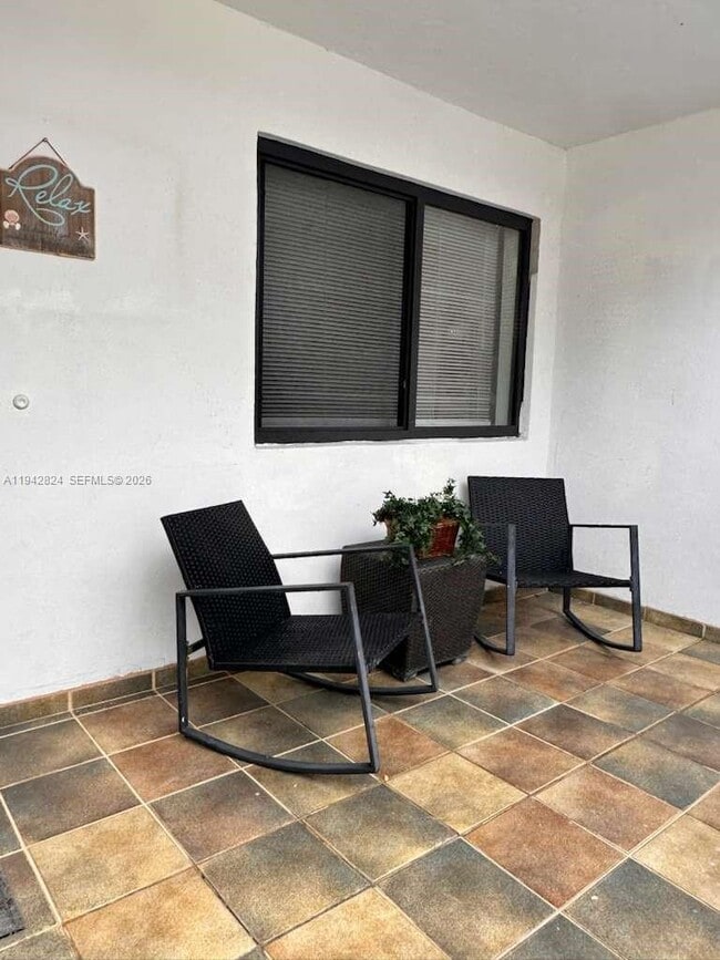 Building Photo - 20600 SW 116th Rd