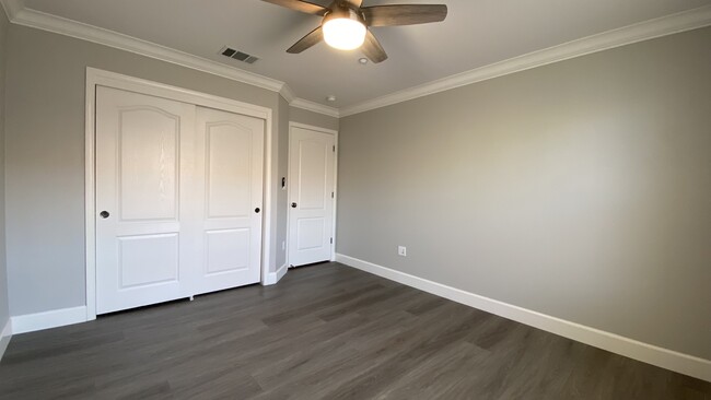 Building Photo - 6262 Byron Ln