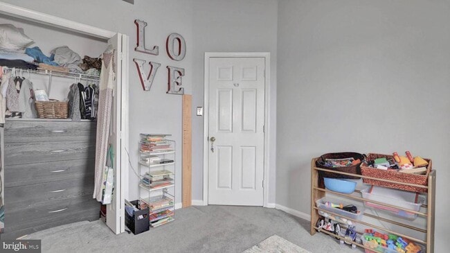 Building Photo - 44072 Florence Terrace