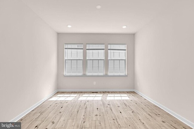 Building Photo - 2053 Whithorn Hl