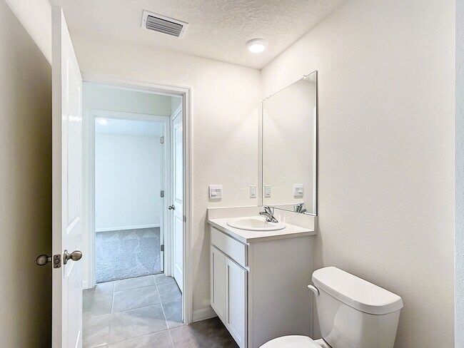 Building Photo - Pet-Friendly 5BR Home in Ocala | Spacious Living in Ocala Crossings South