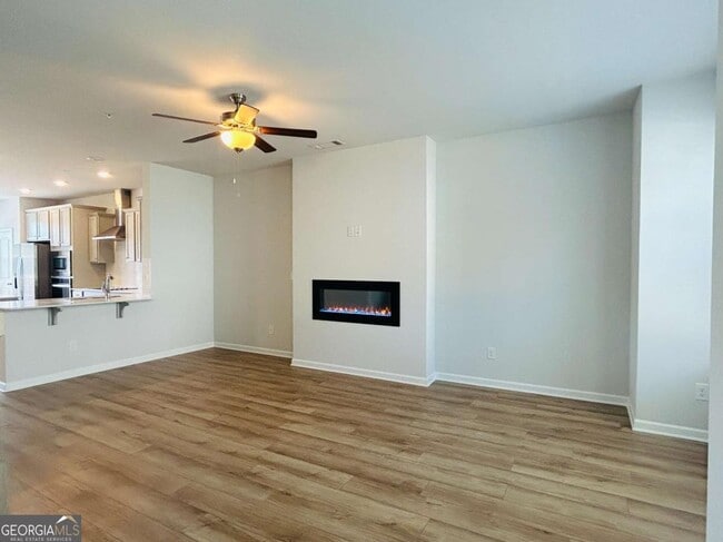 Building Photo - 140 Reese St