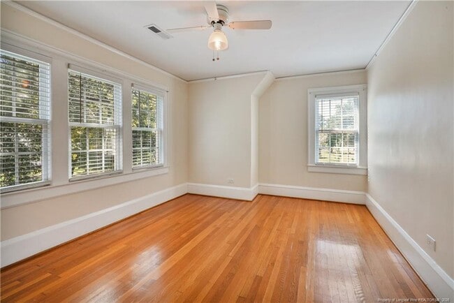 Building Photo - 717 Peden St