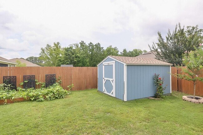 Building Photo - 9059 Bellewood Pl