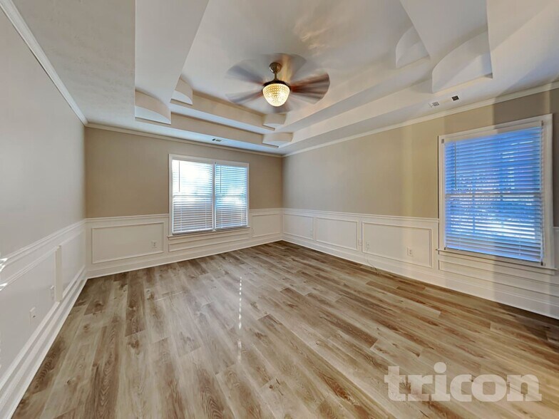 Building Photo - 160 Wisteria Way