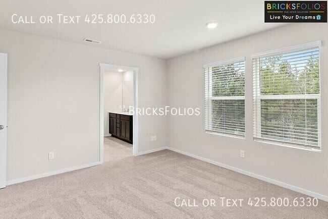 Building Photo - 1265 SW Pendleton Way