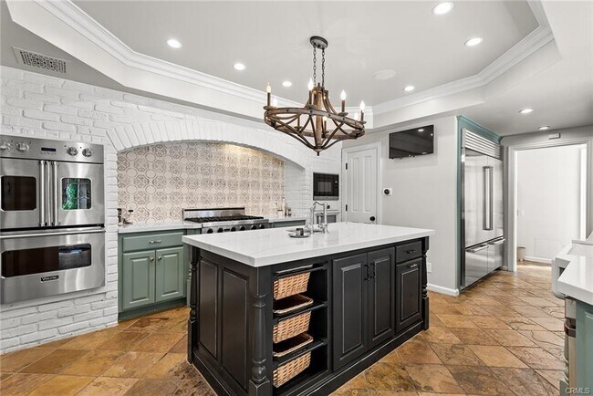 Building Photo - 24308 Bridle Trail Rd