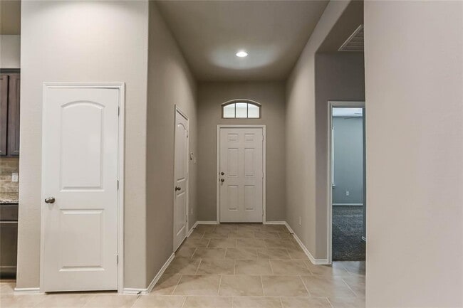 Building Photo - 23822 Piedmont Forest Dr