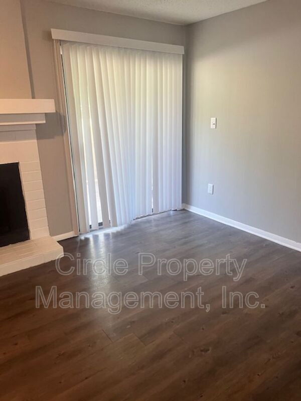 Building Photo - 4010 Hunters Ridge Dr SW